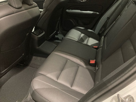 Volvo V60 6 of 16