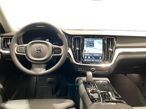 Volvo V60 5 of 16