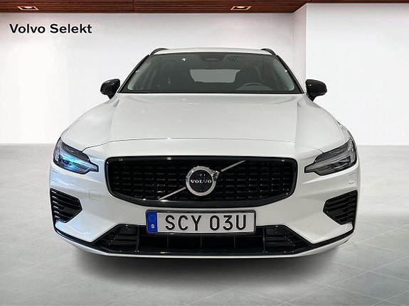 Volvo V60 8 of 16