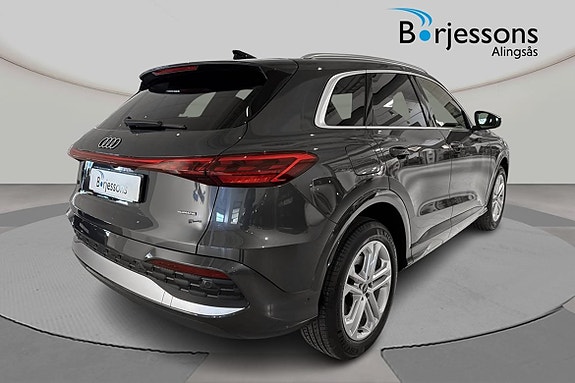 Audi Q5 3 of 5