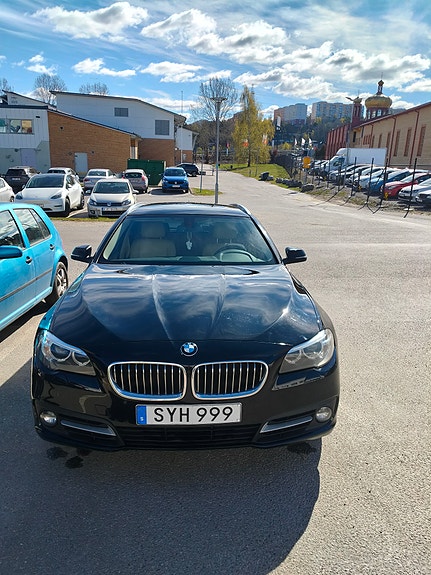 BMW 520d 4 of 5
