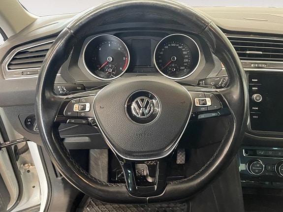 Volkswagen Tiguan 13 of 20