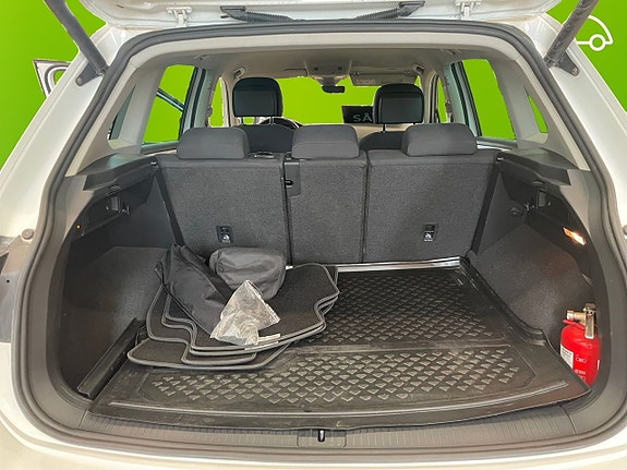 Volkswagen Tiguan 16 of 20