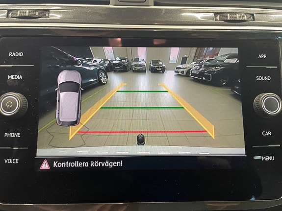 Volkswagen Tiguan 20 of 20