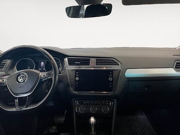 Volkswagen Tiguan 10 of 20