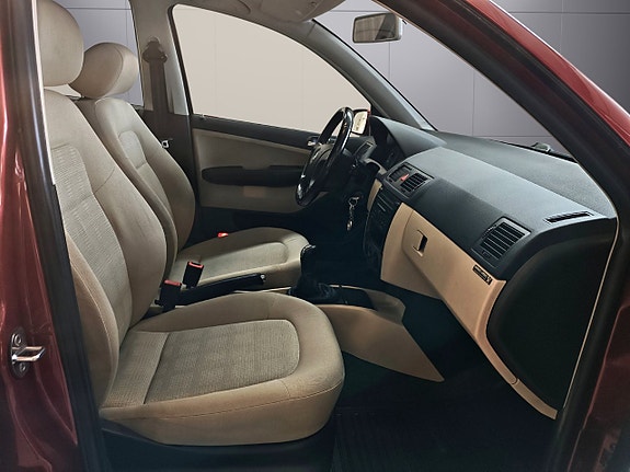 Skoda Fabia 12 of 19