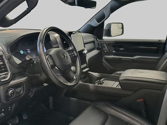 Dodge RAM 1500 5 of 5