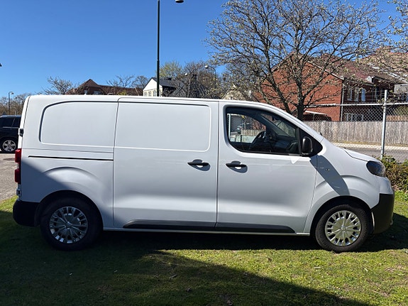 Toyota Proace 2 of 5