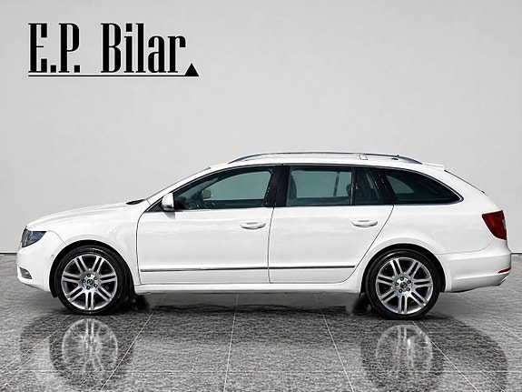 Skoda Superb 3 of 5