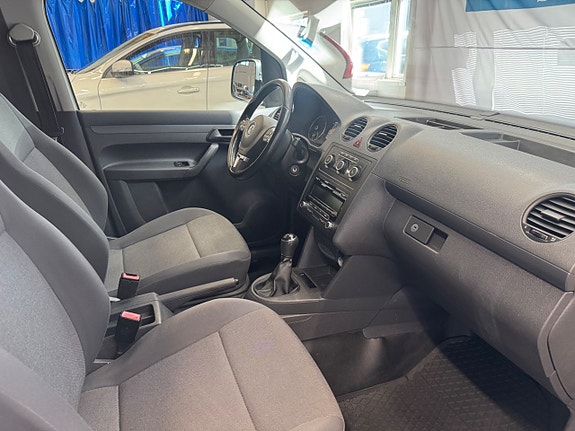 Volkswagen Caddy Maxi 10 of 19