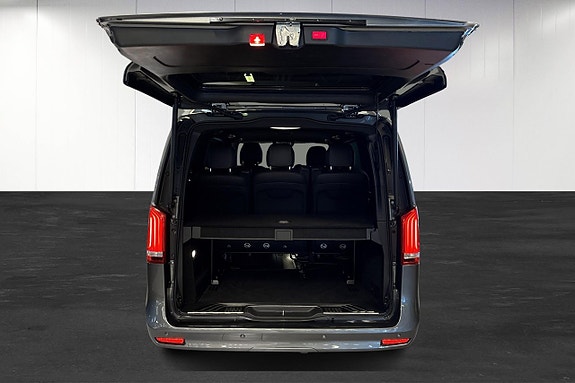 Mercedes-Benz V300 d 25 of 27