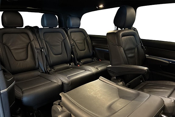 Mercedes-Benz V300 d 19 of 27