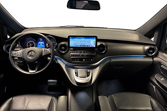 Mercedes-Benz V300 d 10 of 27