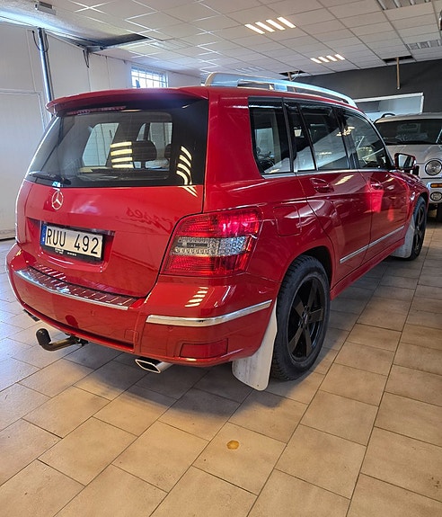 Mercedes-Benz GLK200 9 of 9