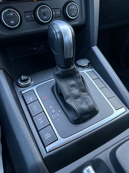 Volkswagen Amarok 13 of 19
