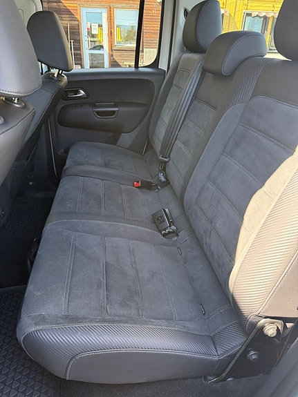 Volkswagen Amarok 16 of 19
