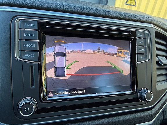 Volkswagen Amarok 14 of 19