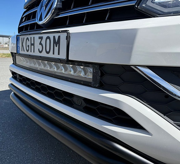 Volkswagen Amarok 19 of 19