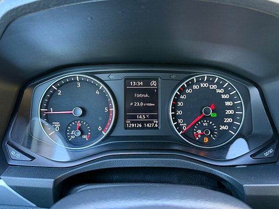 Volkswagen Amarok 11 of 19