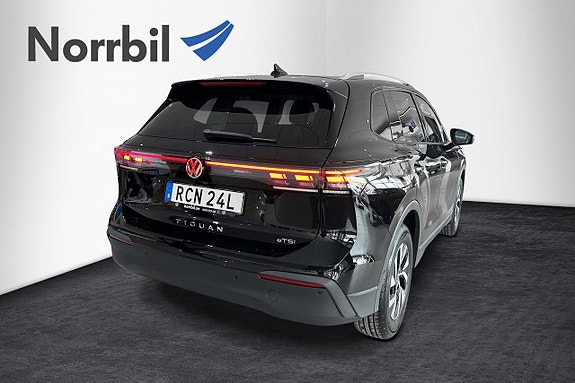 Volkswagen Tiguan 19 of 22