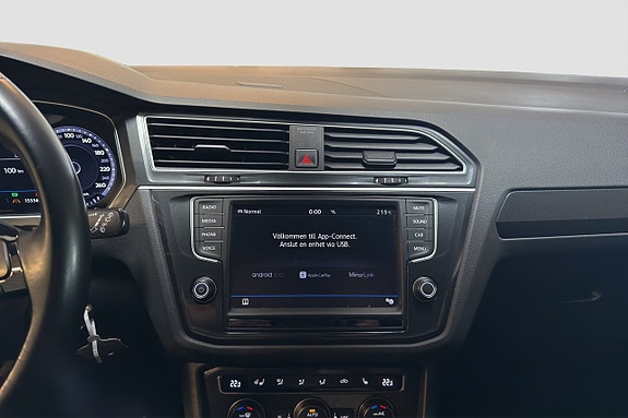 Volkswagen Tiguan 15 of 18