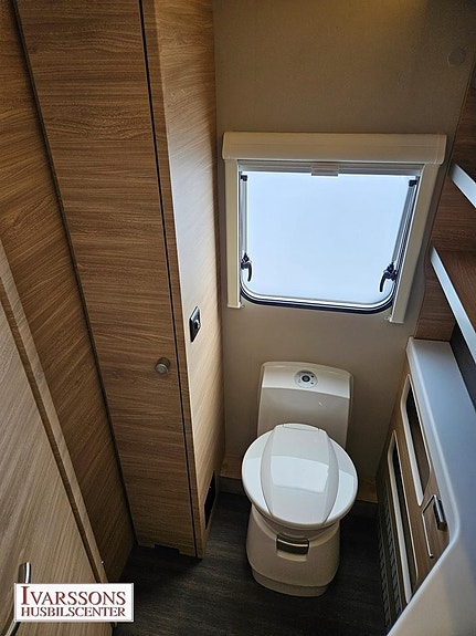 Knaus Sudwind 650 PXB / Queensbed / Alde / AC bodel / Mover 13 of 20