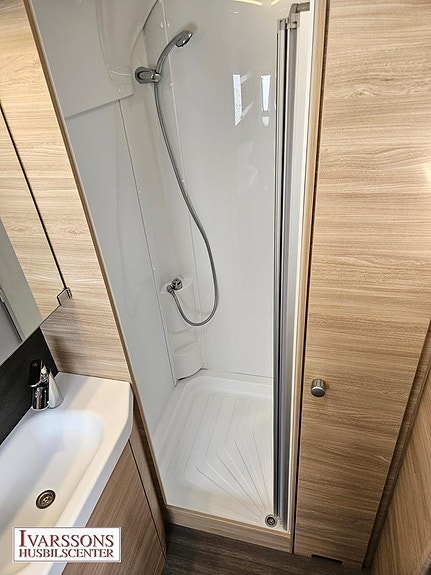 Knaus Sudwind 650 PXB / Queensbed / Alde / AC bodel / Mover 14 of 20