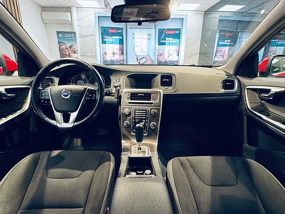 Volvo V60 9 of 18
