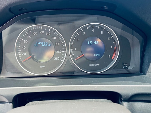 Volvo V60 14 of 18