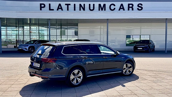 Volkswagen Passat Alltrack 4 of 5