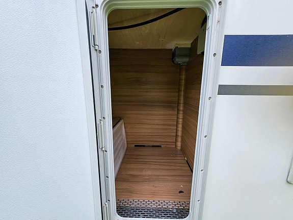 Adria ALPINA 663 HT 10 of 11