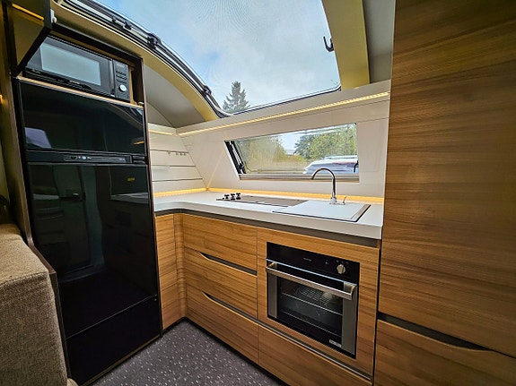 Adria ALPINA 663 HT 7 of 11