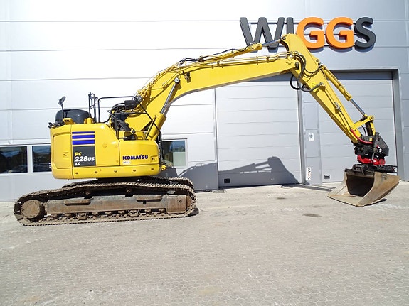 Komatsu PC228USLC / Rototilt R6 / Grip / Snabbfäste S70 2 of 7