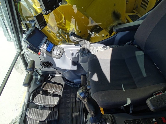 Komatsu PC228USLC / Rototilt R6 / Grip / Snabbfäste S70 5 of 7