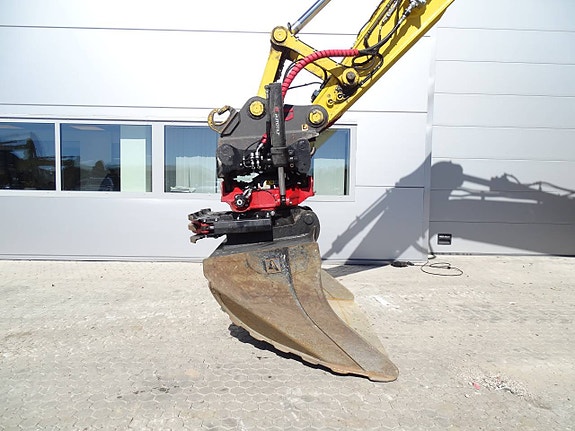 Komatsu PC228USLC / Rototilt R6 / Grip / Snabbfäste S70 6 of 7