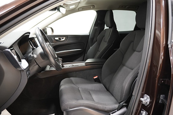 Volvo XC60 7 of 21