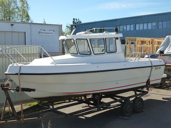 SeaWolf 6500 Yamaha F115. 2 of 6