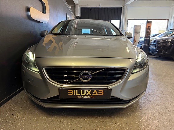 Volvo V40 5 of 5
