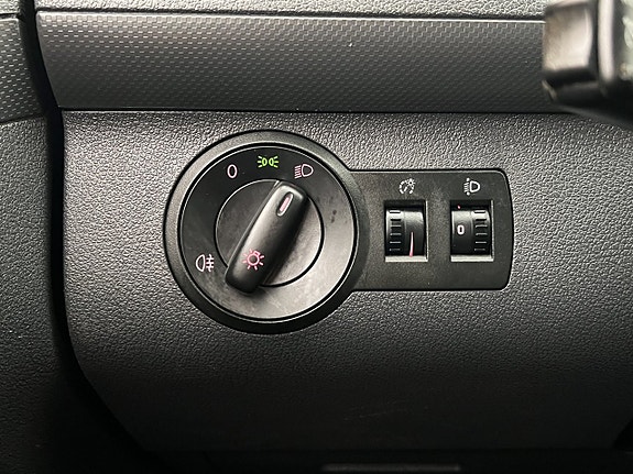 Volkswagen Caddy 17 of 30