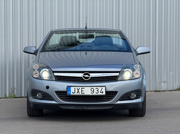 Opel Astra 3 of 5
