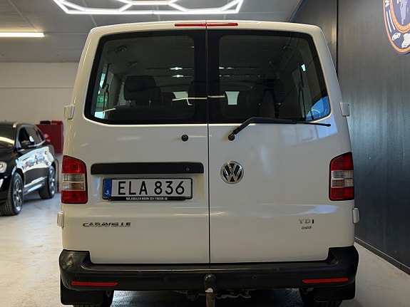Volkswagen Caravelle 20 of 22