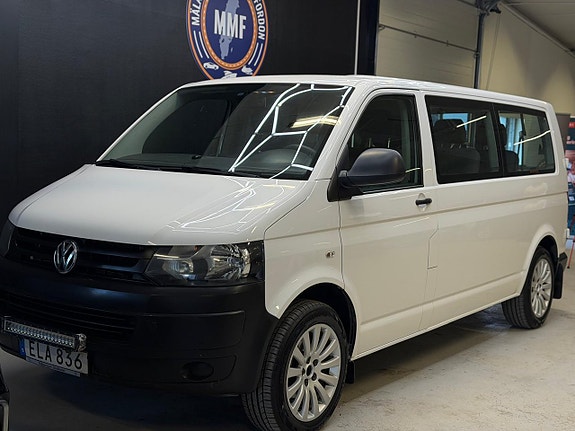 Volkswagen Caravelle 5 of 5
