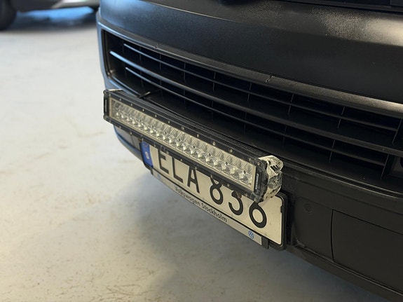 Volkswagen Caravelle 15 of 22