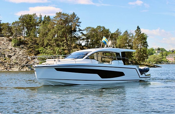 Sealine C335 (2021)