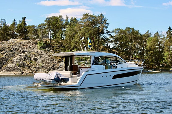 Sealine C335 (2021) 4 of 5