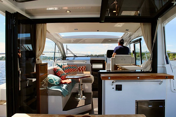 Sealine C335 (2021) 6 of 12