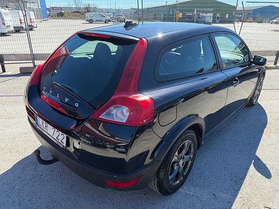 Volvo C30 3 of 5