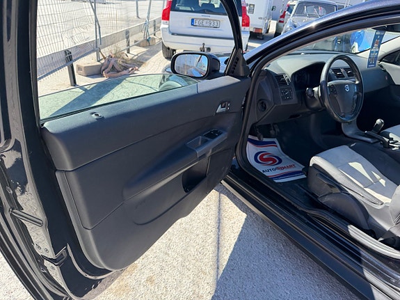Volvo C30 18 of 24