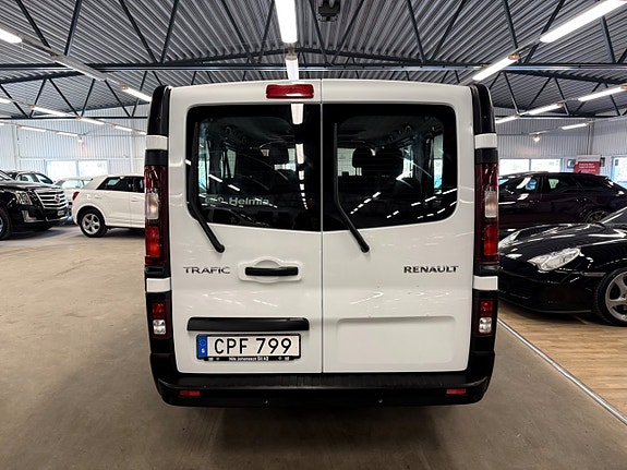 Renault Trafic 5 of 5