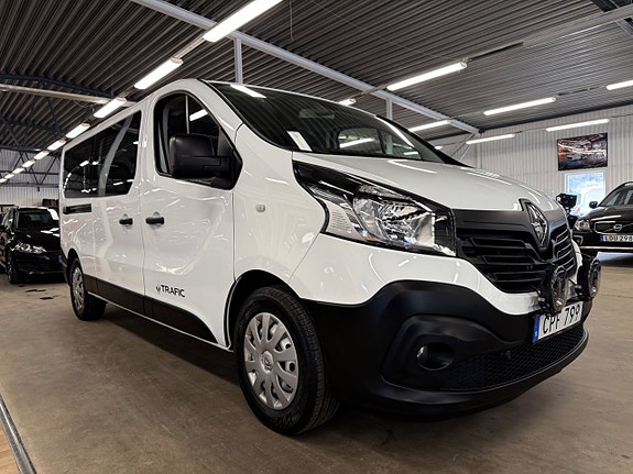 Renault Trafic 3 of 5